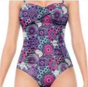 Assets By Spanx Madison Ave Swimsuit Size Large